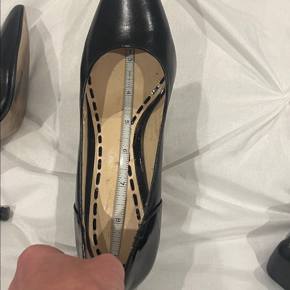 ENZO ANGIOLINI BLACK LEATHER WITH PATENT LEATHER PUMPS SIZE 4 - Picture 10 of 10